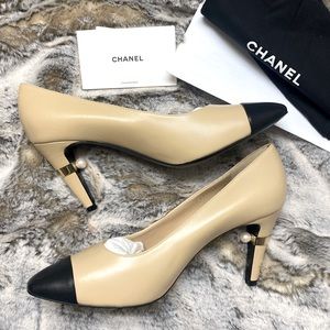 Sold Locally! CHANEL NWB CC Claire Beige & Black Cap-toe Pearl Gold Heels Pumps